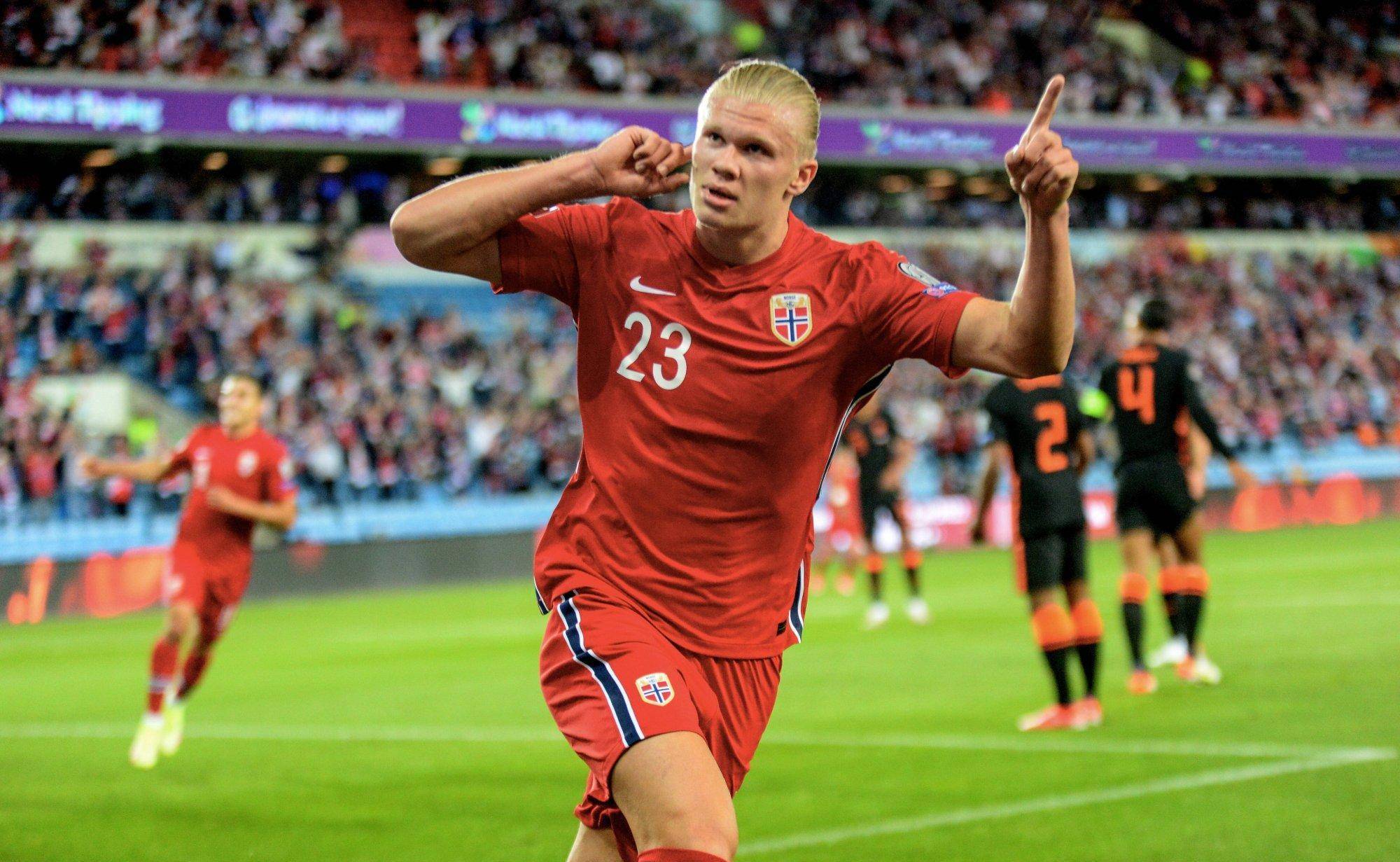 爱游戏全站-关于哈兰德在法国队比赛中比赛局势复杂，表现优异引发热议！的信息